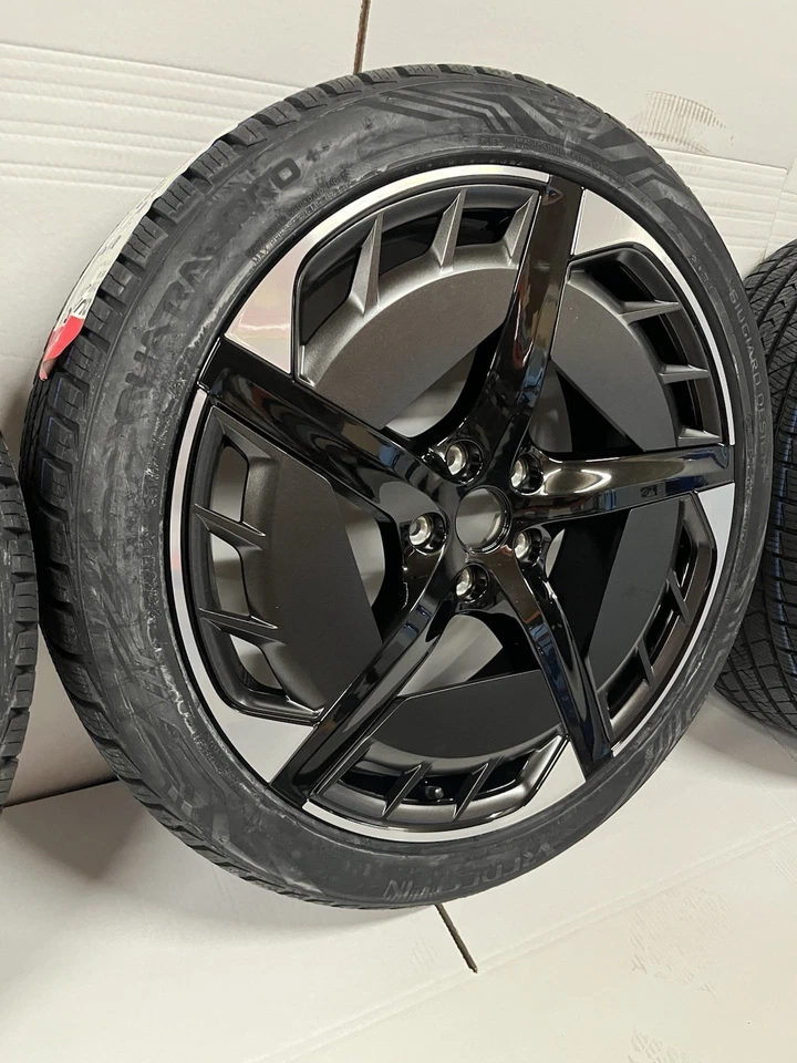 NEU Original Cupra Born K11 20" Ganzjahresräder Winter 10E601025E NEU Hurricane - Bild 4 von 4