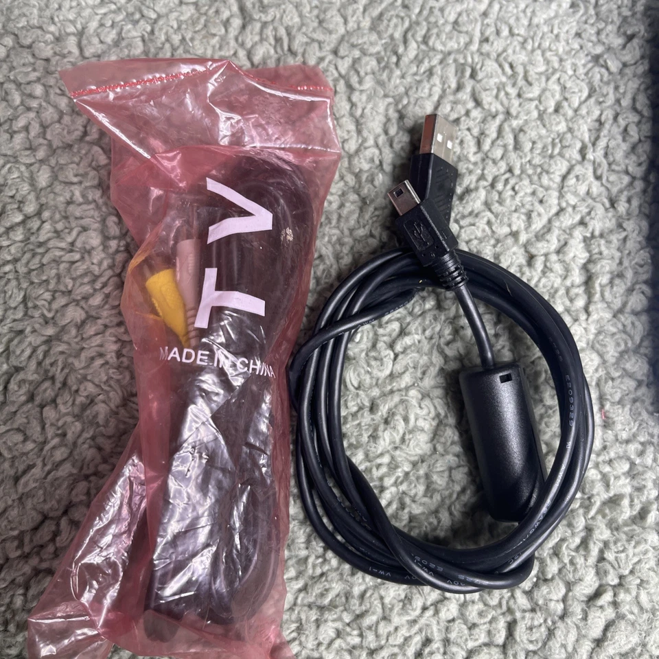 Kodak EasyShare Printer Dock Series 3 + C310 Camera w/ 300 Photo Paper Works - Image 2 of 4