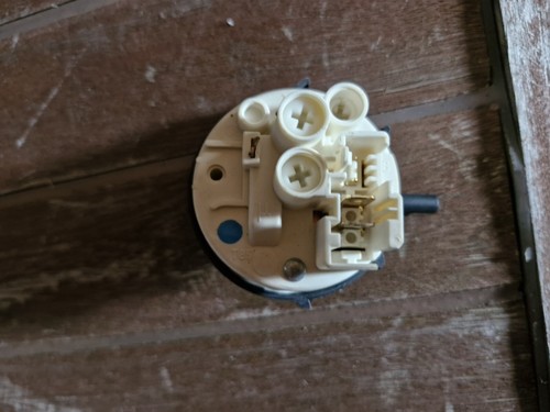 Bauknecht WMT EcoStar 732 Di Druckwächter Niveauregler 37670004-50 #1037-3