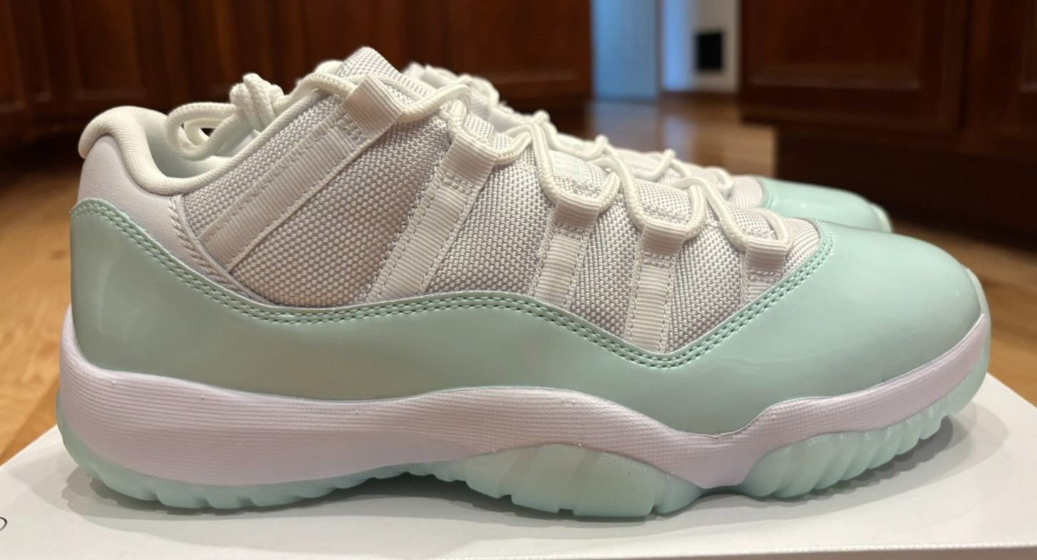 Nike Air Jordan 11 Retro Low White Igloo AH7860 103 Women's Size 10.5 Men's 9