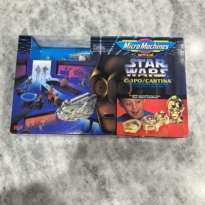 Micro Machines Star Wars C-3PO /Cantina Transforming Action Set Micro Machines Star Wars C-3PO /Cantina Transforming Action Set