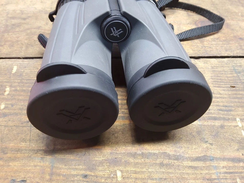 Binoculares Vortex RAGE HD 10x42 exclusivos Foto 2 de 4