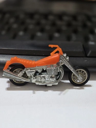 Hot Wheels Rrrumblers 1971 Road Hog - Orange Motorcycle by Mattel. VINTAGE TOY!!