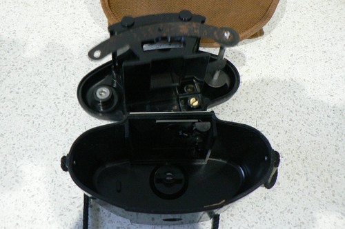2x KODAK BROWNIE 127 VINTAGE CAMERAS & CASES - ONE EXCELLENT & BOTH WORKING - Picture 8 of 8