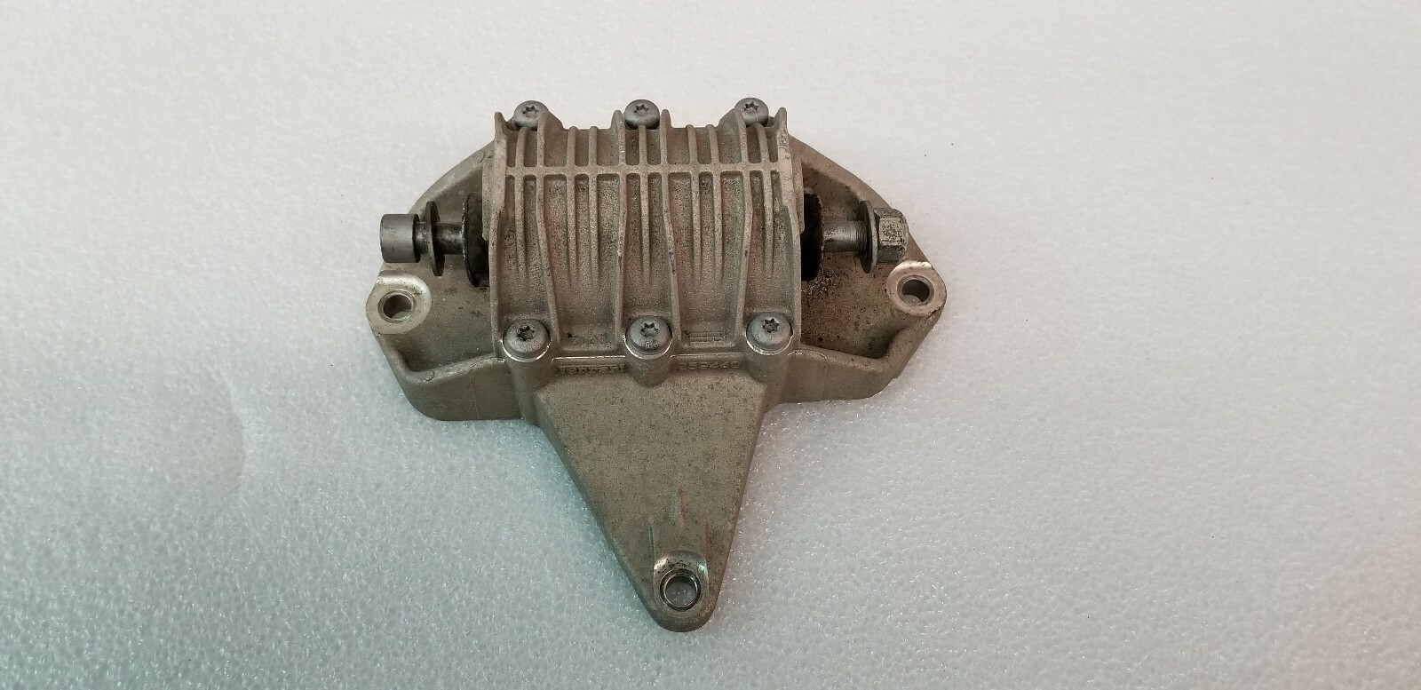 FERRARI 458 ITALIA UPPER TRANSMISSION MOUNTING BRACKET OEM 259440