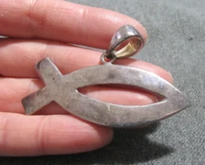 Vintage signed MJ modernist silvertone metal fish pendant