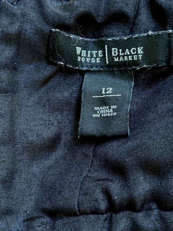 VESTIDO SIN MANGAS WHITE HOUSE BLACK MARKET WHBM TALLA 12 NEGRO AJUSTADO Y ACAMPANADO ¡CALIDAD EN MUY BUENA CONDICIÓN! Foto 3 de 4