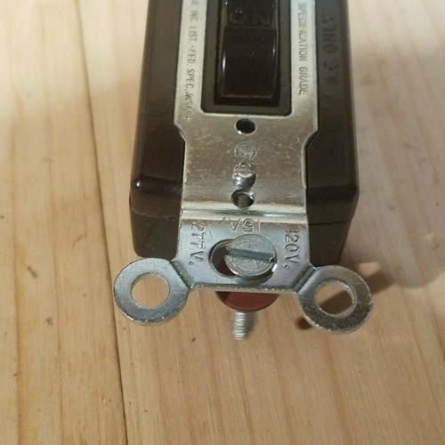 1201 A C Flush Toggle Switch Single Pole 15A Hubbell - Swanky Barn - Picture 6 of 12