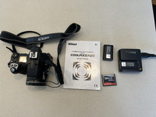 Nikon Coolpix 5700 5MP Digital Compact Camera Black w/ Case & Accessories TESTED