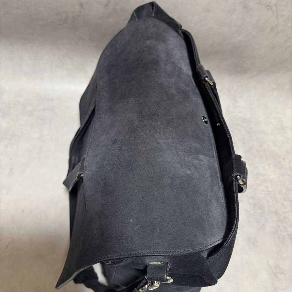 Bolso de Negocios TOD'S Mediano Tachuelas Gamuza Cuero Negro Para Hombre USADO DE JAPÓN Foto 4 de 4