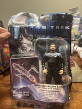 1996 Playmates Star Trek First Contact Commander William T. Riker Figure Damaged