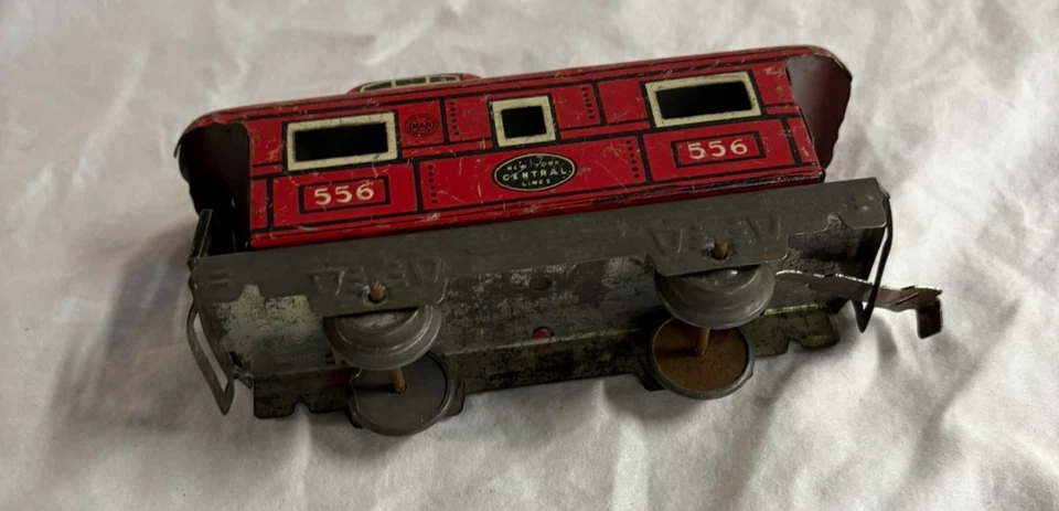 Marx Prewar O gauge #556 New York Central Red Caboose Tin Litho Train6 - Imagem 3 de 3