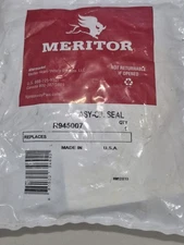 GENUINE Meritor R945007 Oil Seal 573714C91 2502761C1 (C60) New Oem Genuine Part