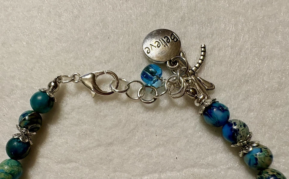 Caprichosa pulsera azul y blanco hallazgos de plata  Foto 3 de 3