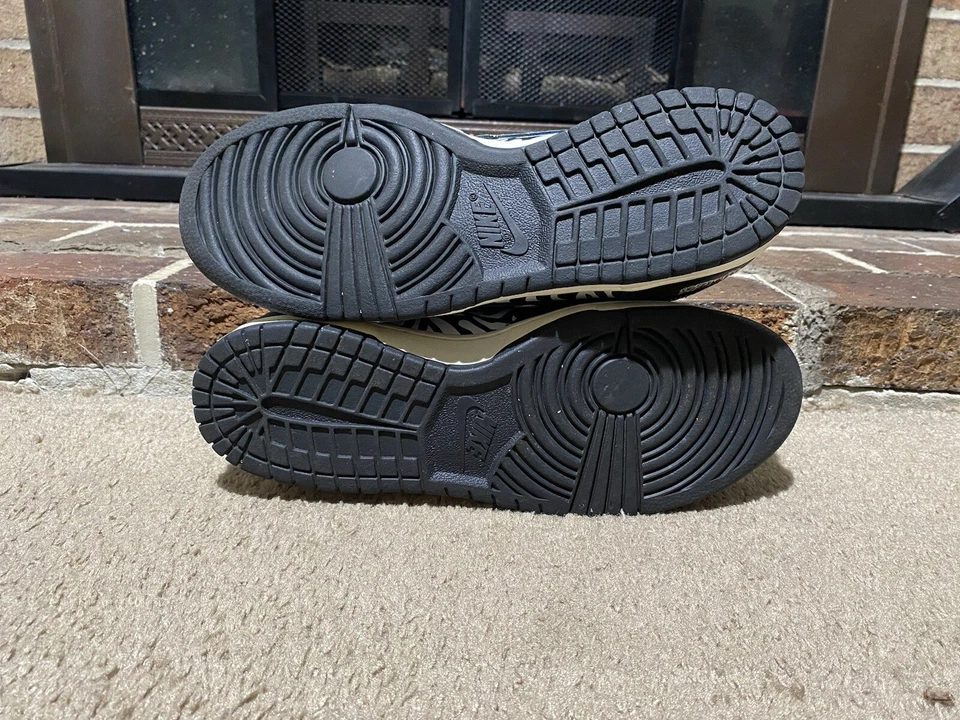 Size 8.5 - Nike Quartersnacks x Dunk SB Low Little Debbie’s Zebra Cakes - Image 4 of 4