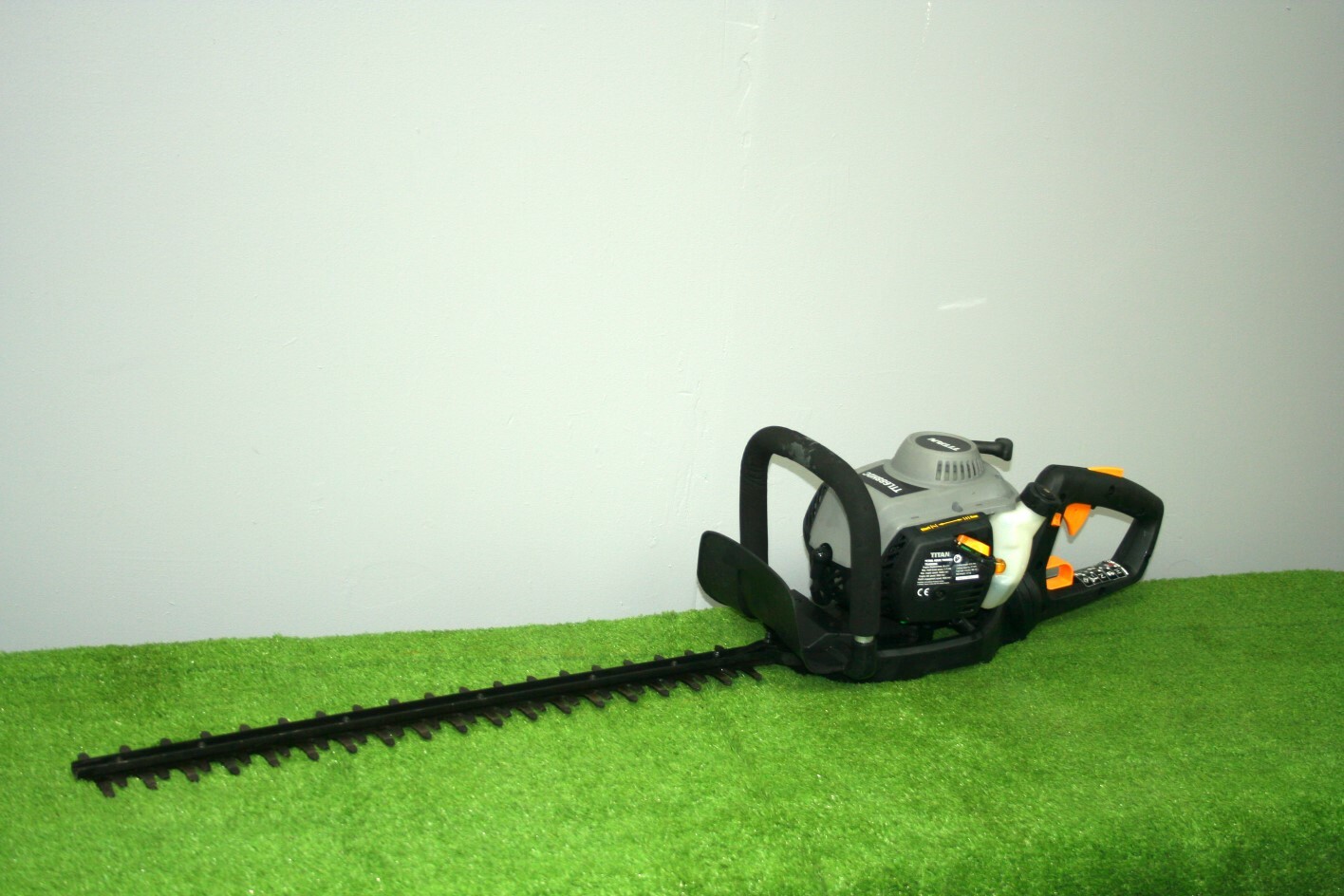 Titan Petrol hedge trimmer!!!! eBay
