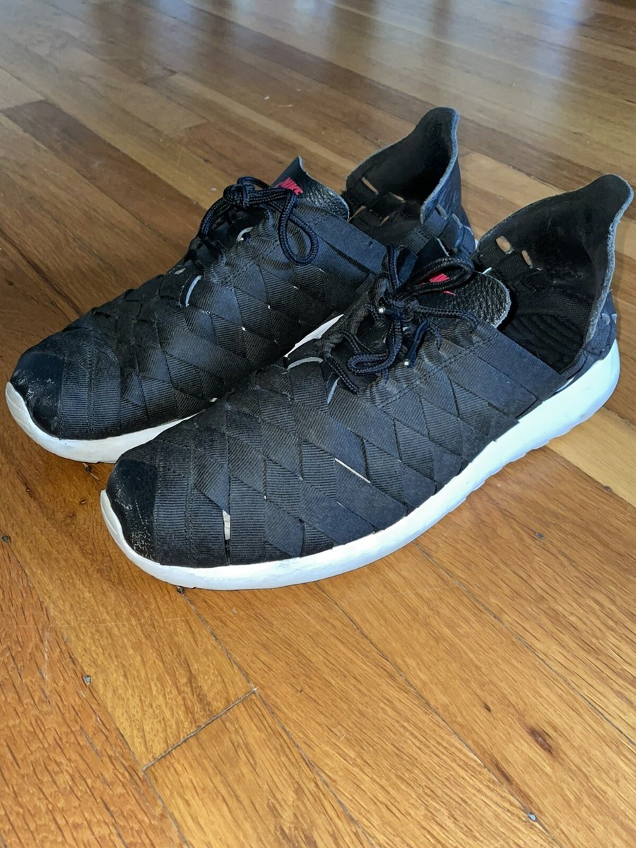 nike roshe run woven black