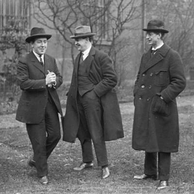 Harry Boland Michael Collind And Eamon De Valera Circa 1920 Old Ireland Photo