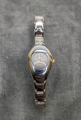 GUCCI Watch Women Quartz Stainless Steel Silver Ladies Series