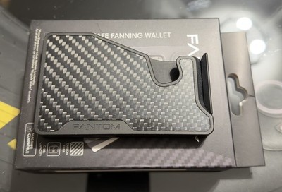 Fantom M Wallet with MagSafe Slim 5-10 cards carbon fiber with black money clip