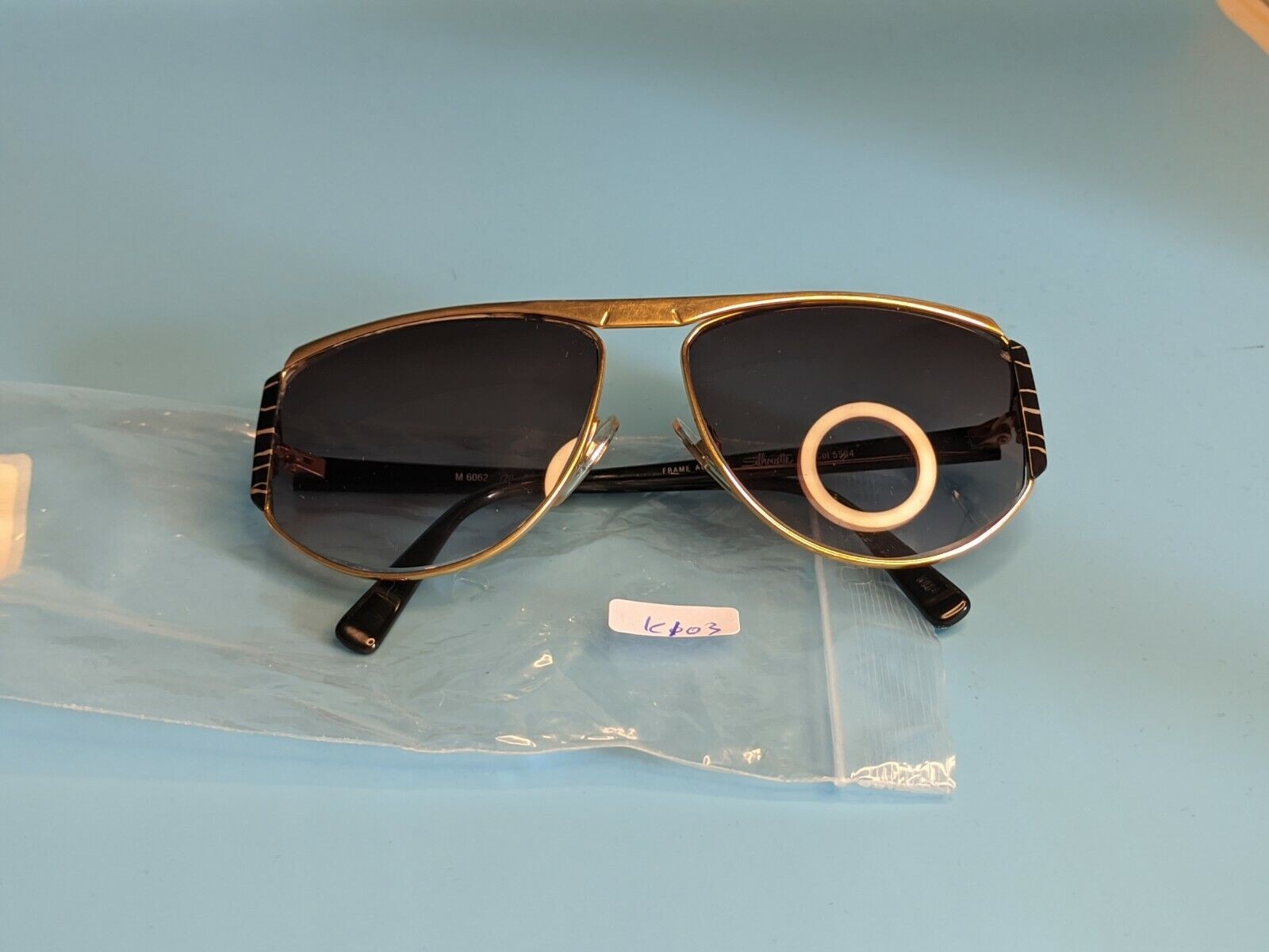 VINTAGE RECTANGULAR SILHOUETTE METAL SUNGLASSES M… - image 8