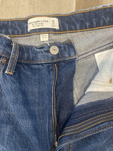 ABERCROMBIE & FITCH ULTRA HIGH RISE THE 90'S STRAIGHT CURVE LOVE JEAN 28 6R NWT - Picture 3 of 6