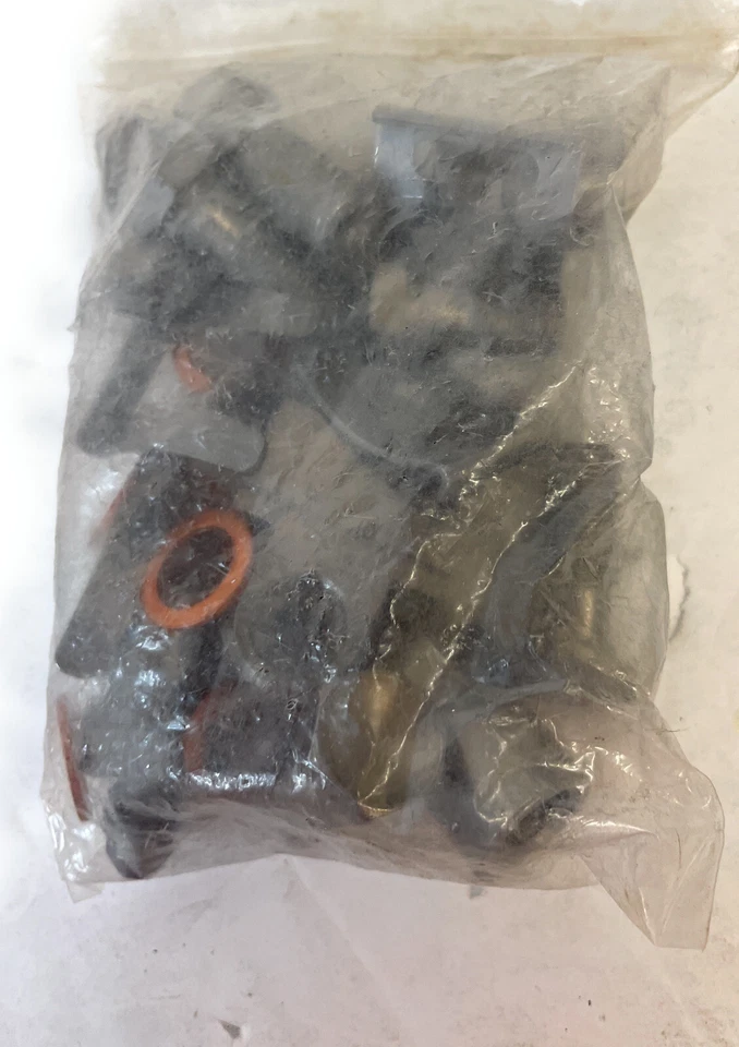 Kit de línea de freno de acero inoxidable EBC, 2001 Chevrolet Silverado 1500 HD (2x4) 4 puertas Foto 3 de 4