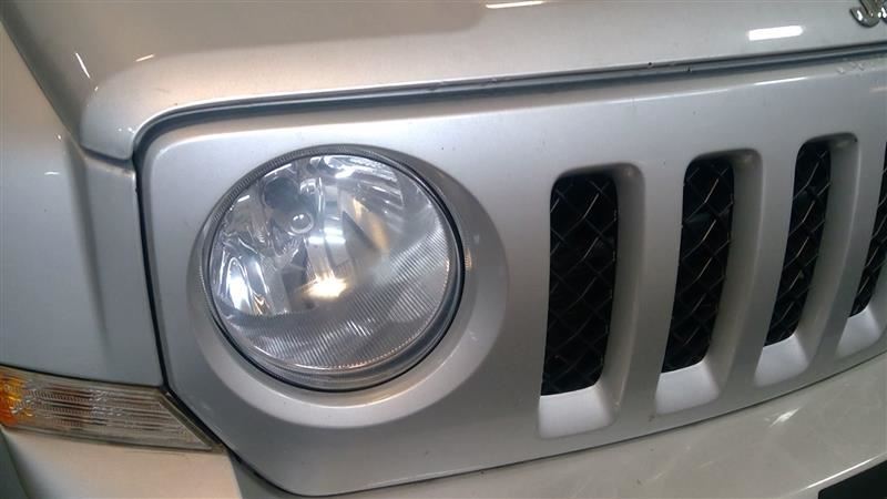 Passenger Right Headlight Halogen Fits 07-17 PATRIOT 5194311
