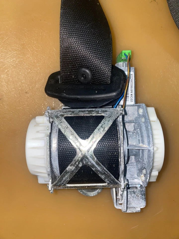 Cinturón de seguridad delantero derecho Smart Fortwo 2008-2015 A4518602285C OEM Foto 4 de 4