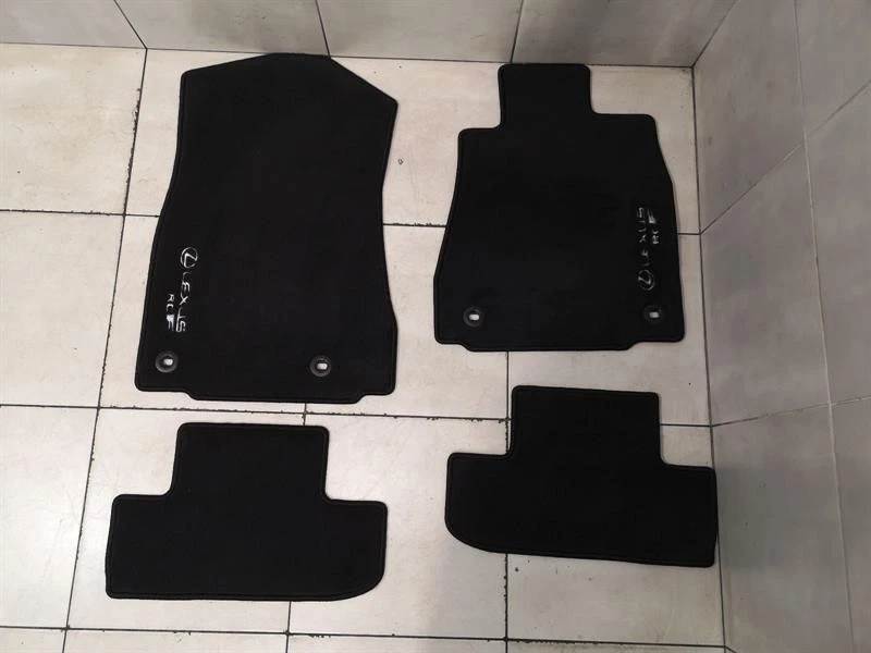 Alfombrillas LEXUS RC F TRACK XC10 LEXUS RC F MANILLAR DERECHO RHD  - Imagen 2 de 4