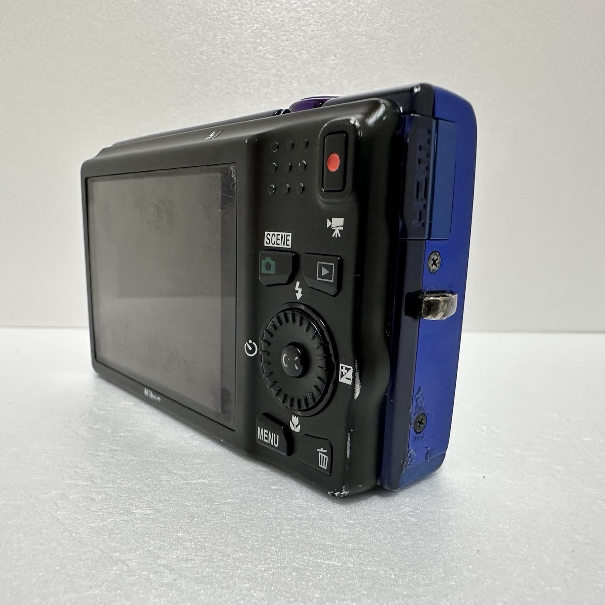 Nikon COOLPIX S6200 16.0MP Digital Camera - Silver for sale