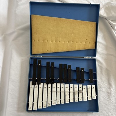 FCN 25 Schlüssel Vintage Glockenspiel eingebaut in Kunststoff Tragetasche