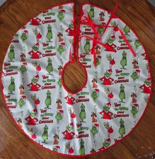 Dr. Seuss and Characters How the Grinch Stole Christmas Tree Skirt 30" Diameter