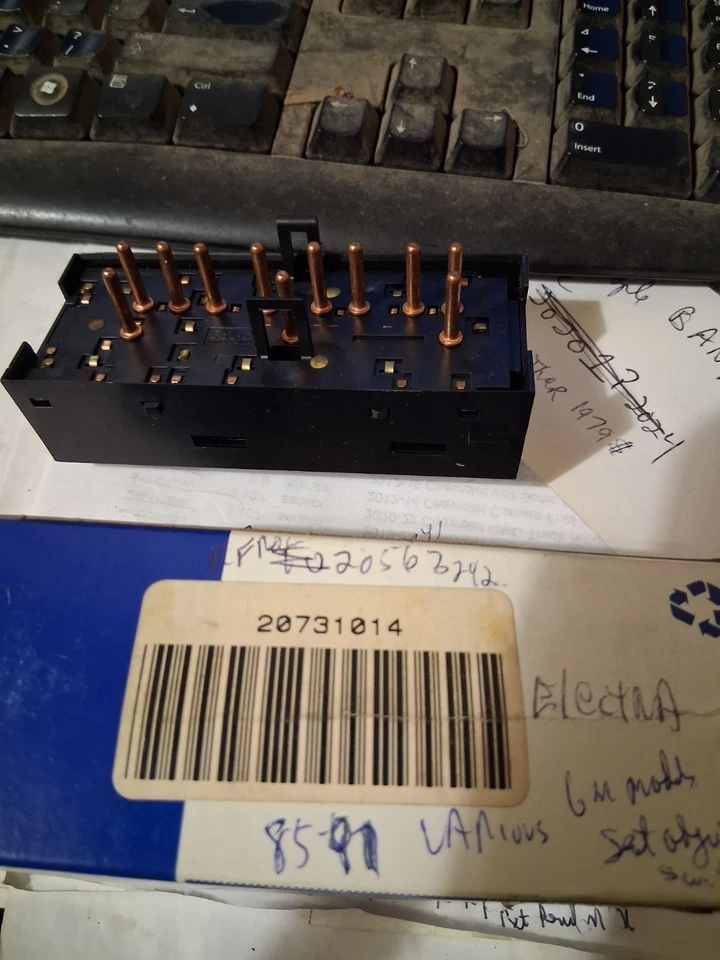 NUEVO EN STOCK 1985-1991 BUICK ELECTRA 6 VÍAS ASIENTO ELÉCTRICO DELANTERO CON INTERRUPTOR DE MEMORIA 20731014 Foto 2 de 2