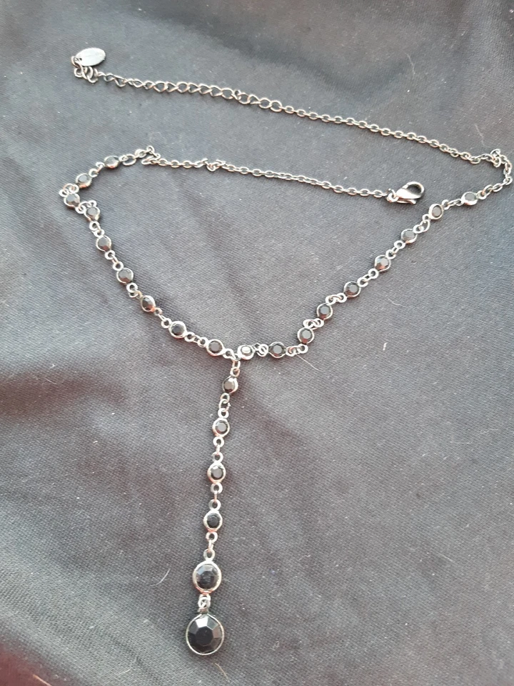 📿 Collar Claires Vintage Lágrima Negra Bisutería Foto 3 de 4