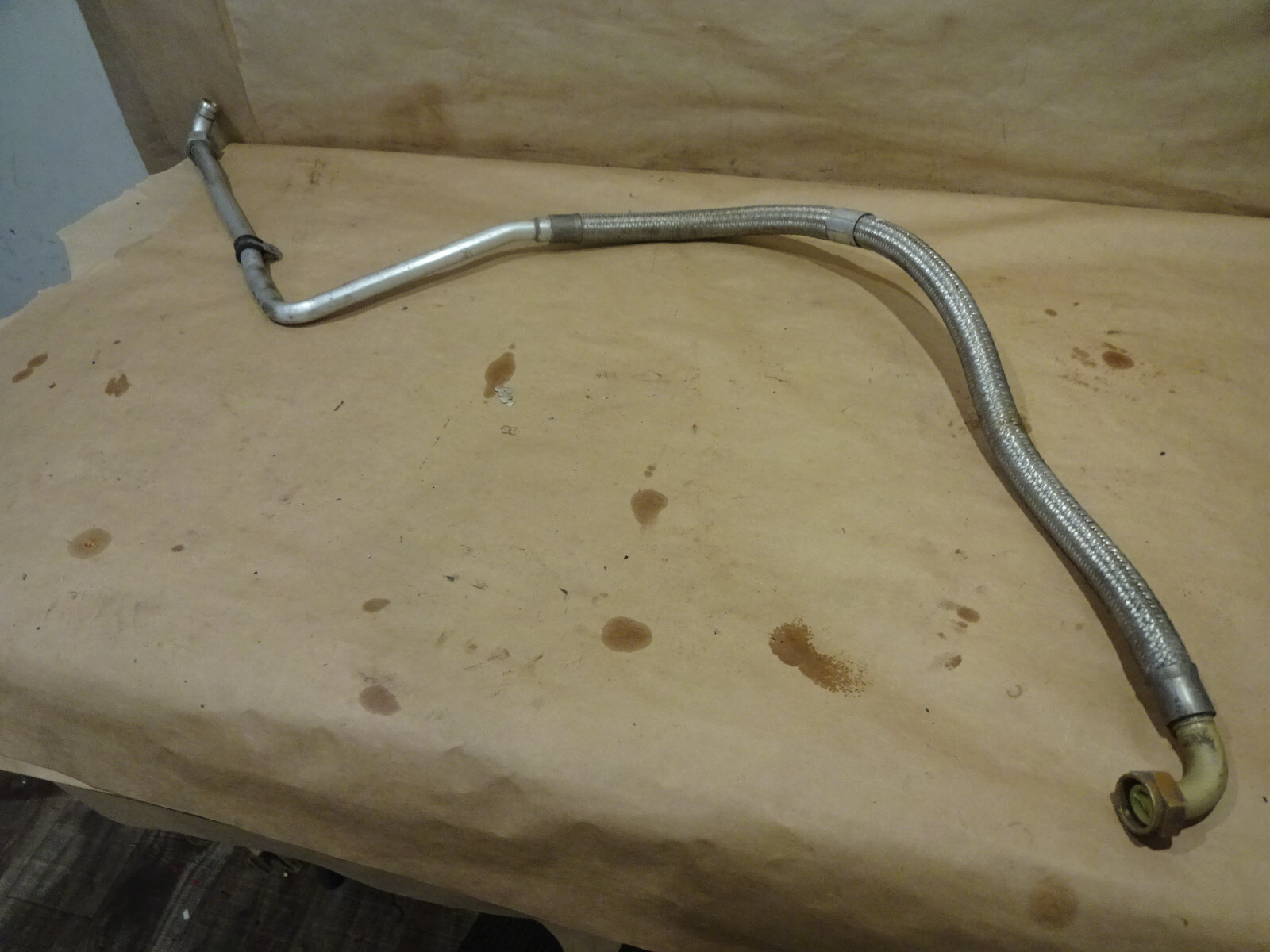 Maserati Quattroporte - Oil Hose  Heat Exchanger To Oil Tank P/N 198470