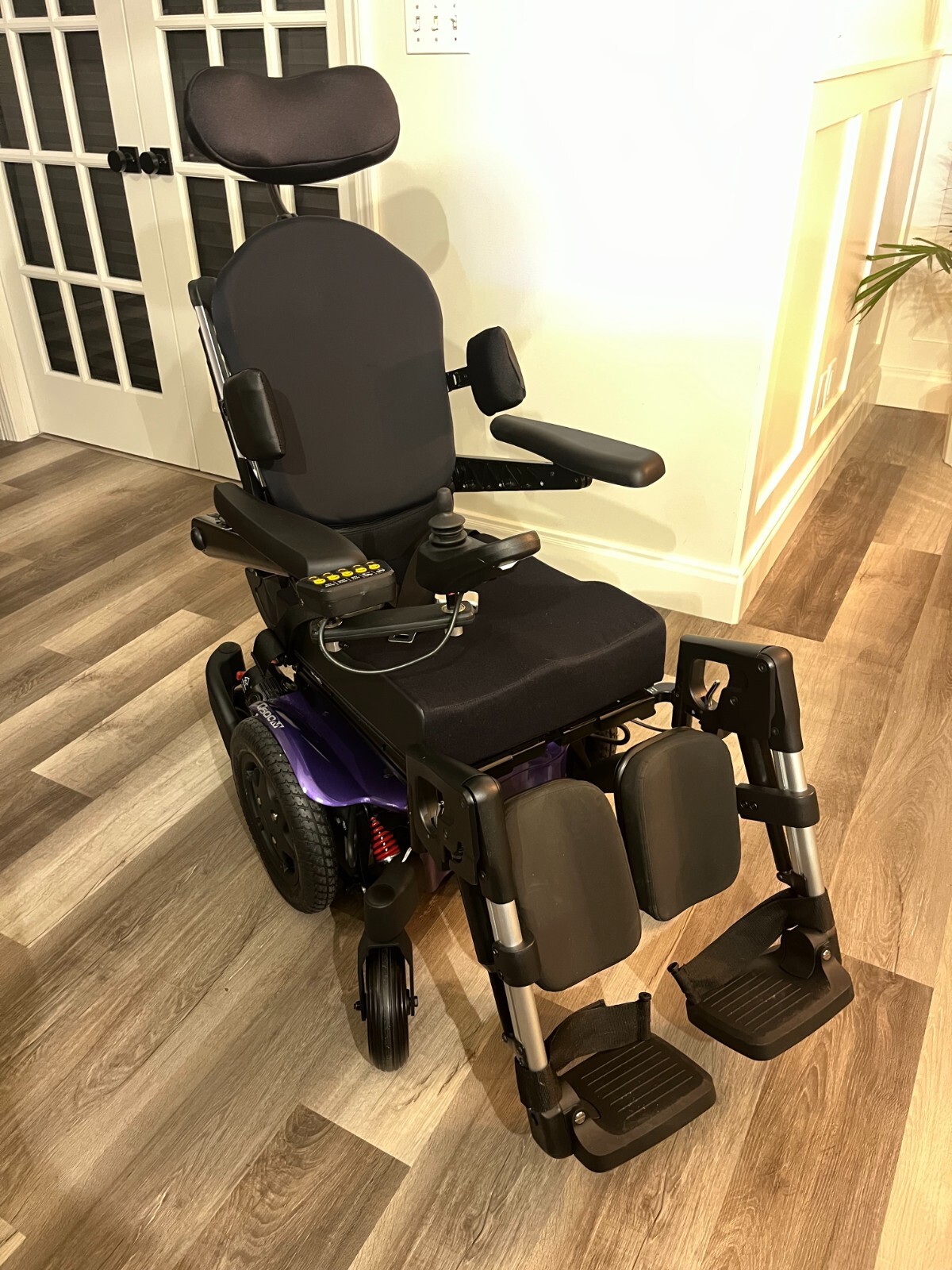AMOST BRAND NEW Quickie Q500M Electric Power Wheelchair/Mobility SEDEO PRO seat