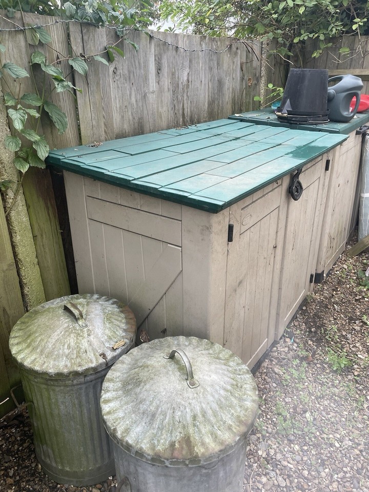 Keter Large Outdoor Garden Storage Box / Shed eBay
