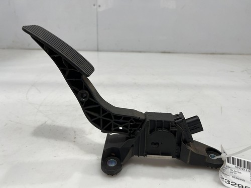 2016 - 2020 Hyundai Elantra Sedan Accelerator Pedal Assembly OEM 32700-F2100 - Picture 4 of 6