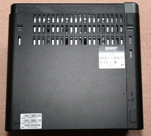 QNAP TS-653D NAS - 8GB RAM - No Drives - Bild 6 von 8