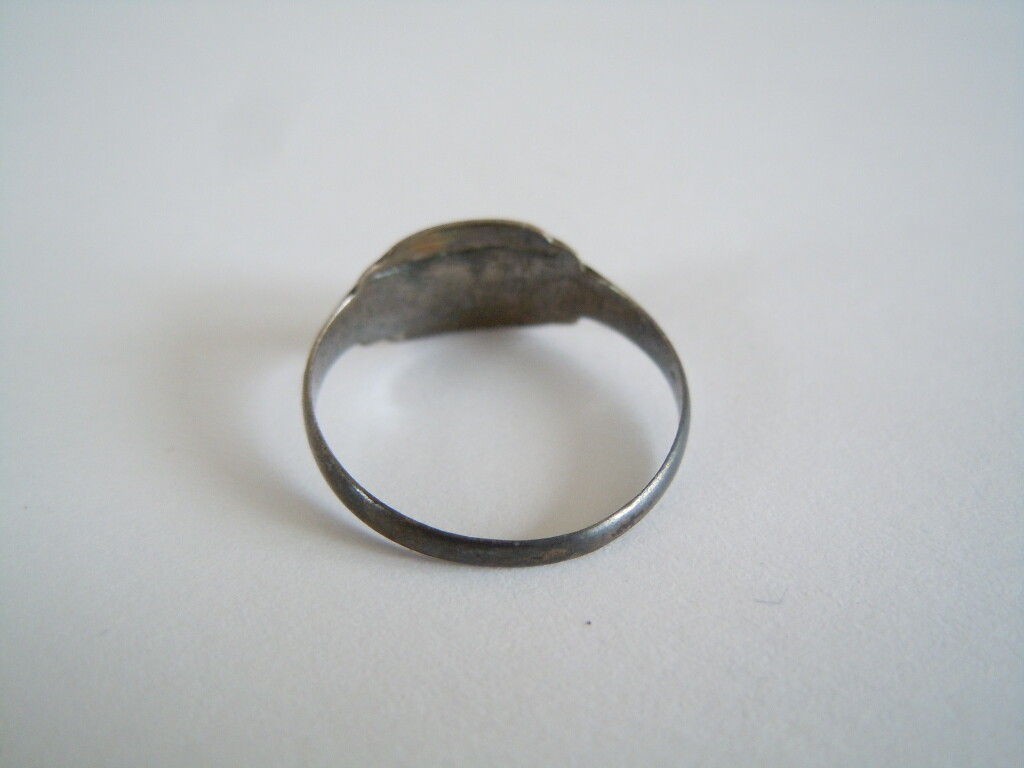 Small old delicate certified Silver Ring with eng… - image 5