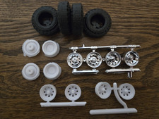 AMT 1304/12 1/25 Modello Ford Bronco Wild Hoss Ricambi 4X4 RUOTE PNEUMATICI MOZZI