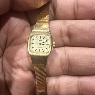 Vintage Pulsar V230-5500 Gold Tone Quartz Analog Ladies Wrist Watch For Repair