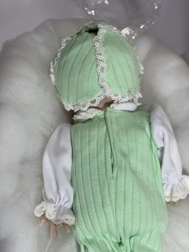 Puppe "LILY" aus der Yolanda Bellos "Heaven Scent Babies" Collection mit Box - Bild 11 von 19