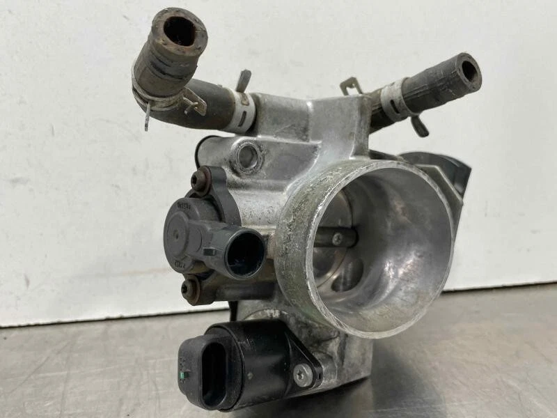 Chevrolet Malibu 2001-2003, conjunto de carrocería de válvula de acelerador Lumina OEM Foto 2 de 4