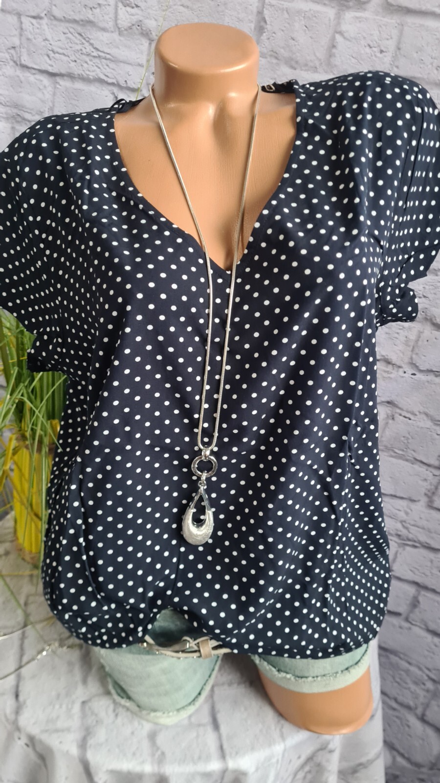 Aniston CASUAL Schlupfbluse mit extravagantem, graphischem Druck Aniston CASUAL Schlupfbluse mit extravagantem, graphischem Druck