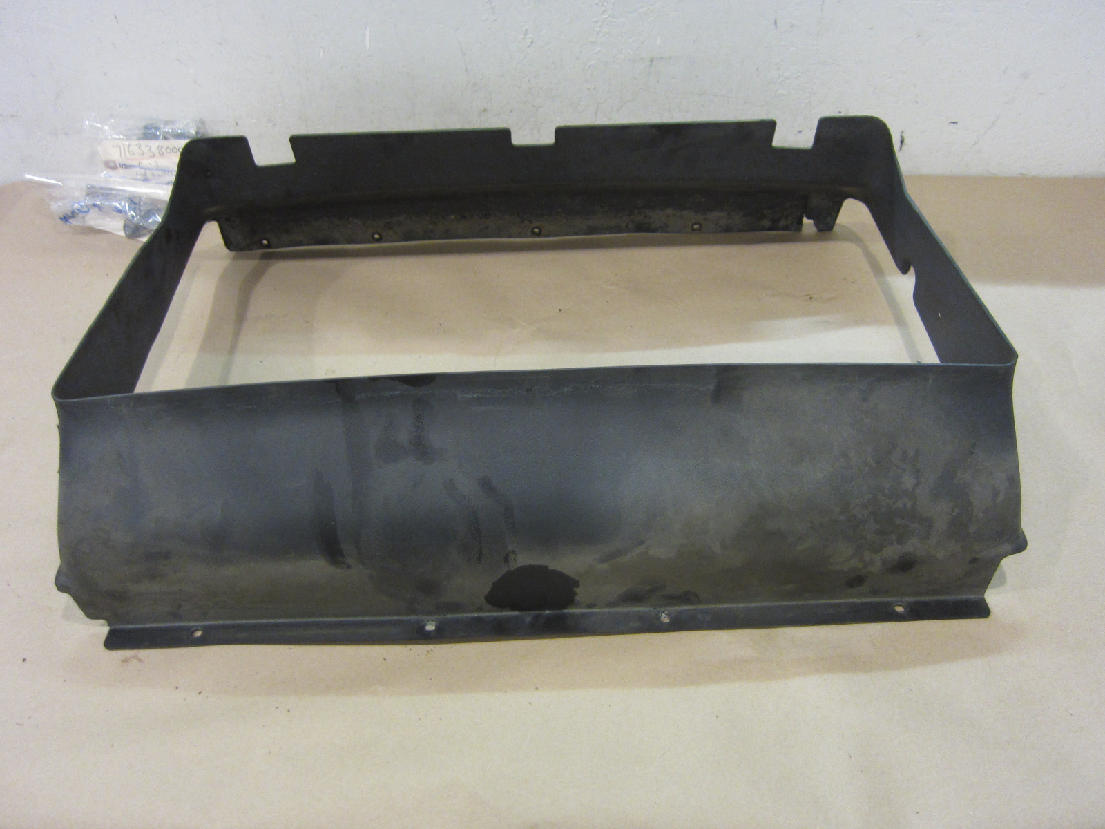 Maserati 4200 Coupe/Spyder- Air Conveyor For Radiator - P/N 199893