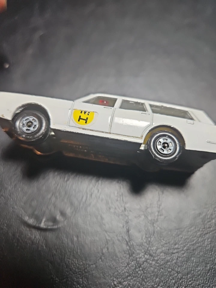 MATCHBOX LESNEY 55e MERCURY COMMUTER POLICE SUPERFAST - Image 3 of 4