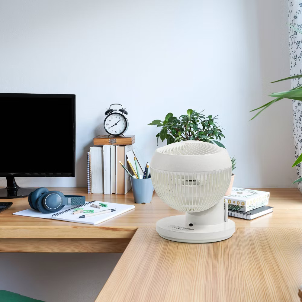 IRIS WOOZOO 360&deg; Oscillating Fan with Remote and Timer 3 Speed Settings