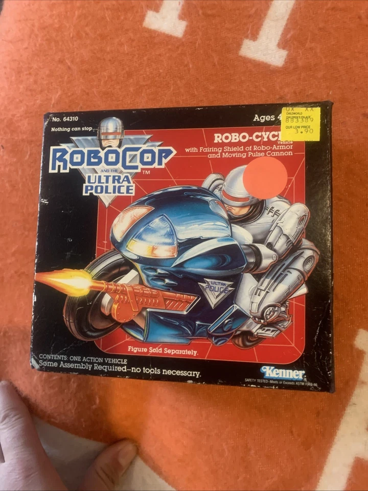 Figura de Acción y Robo-Cycle Kenner 1988 Robocop Ultra Police Versión Española Foto 2 de 4